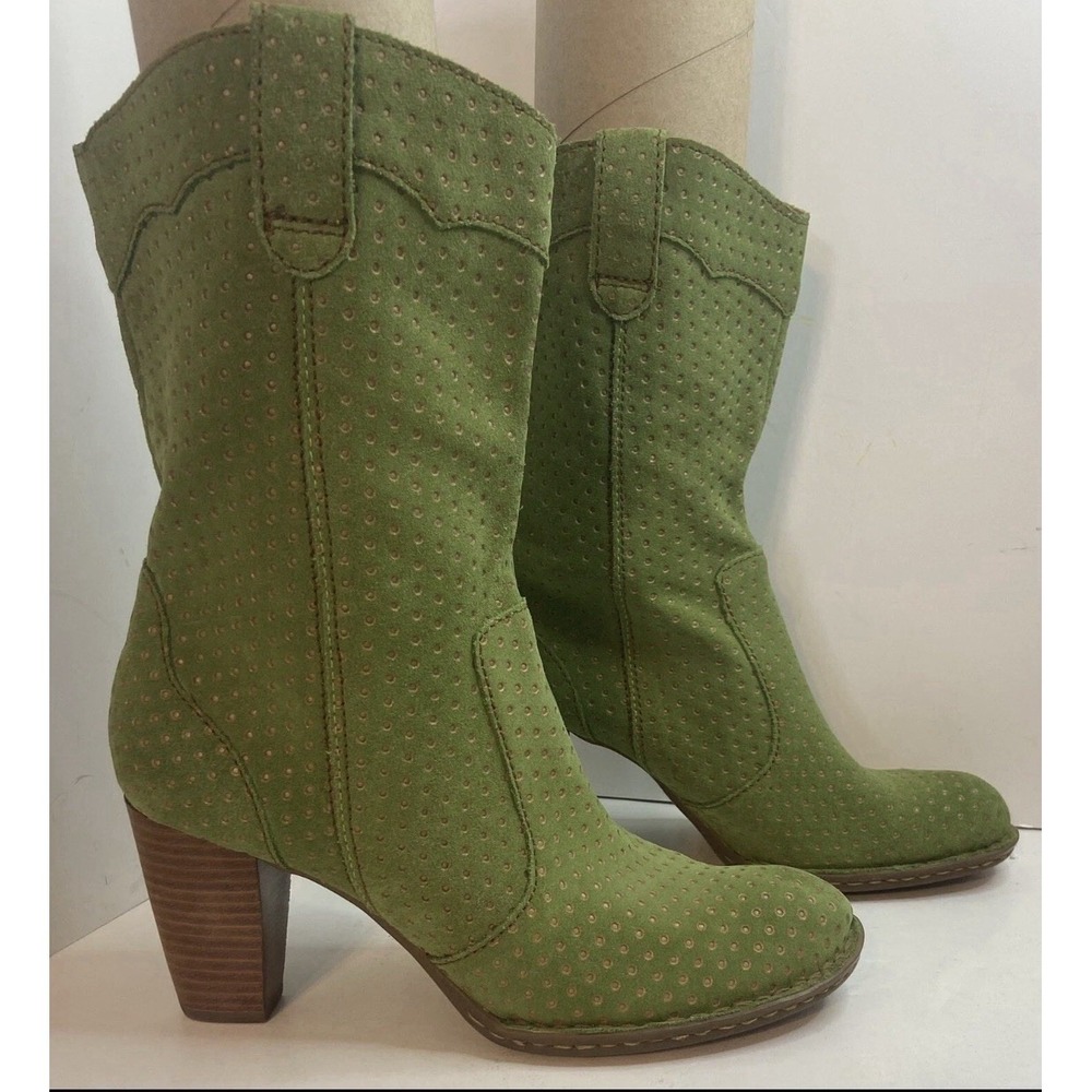 Born Genevieve Green Suede Perforated Western Ankle Boots Heel Sz 6.5